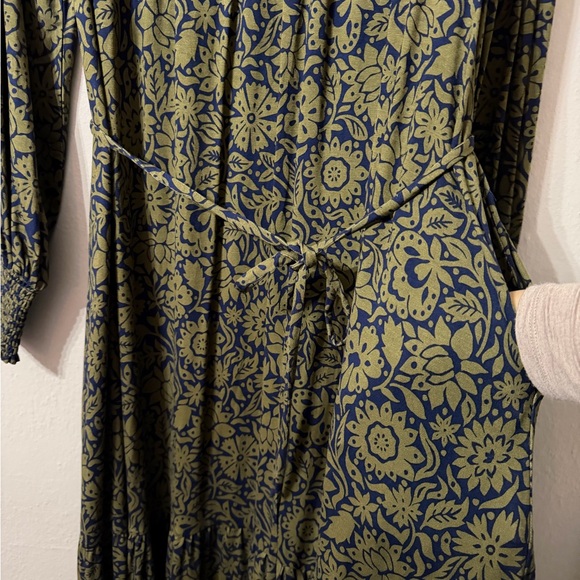 Boden Olive Paisley High-Neck Midi Dress size 8 - Picture 6 of 9